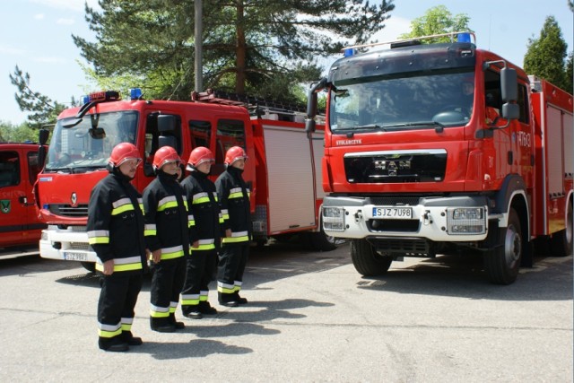 Pożar w Jastrzębiu: dwie osoby w szpitalu