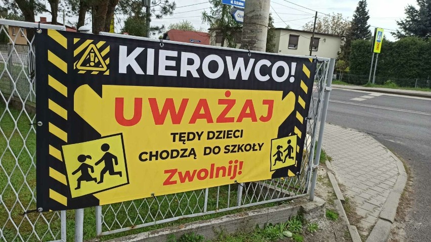 Ulice Powstańców i Szkolna w Przegędzy są najczęściej...