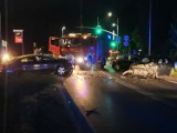 Wypadek w Tarnowskich Górach na DK76. Doszło do zderzenia czołowego dwóch samochodów osobowych 