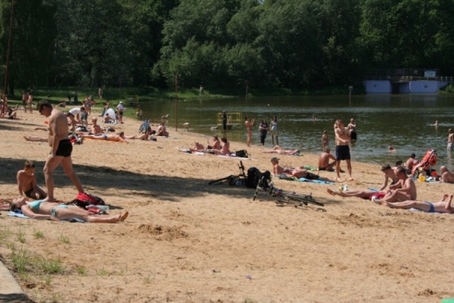 Sanepid podał listę kąpielisk w Łodzi wydał oceny stwierdzające ...