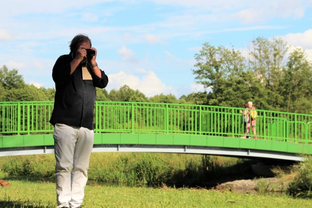 Chris Niedenthal fotografuje w Szczebrzeszynie