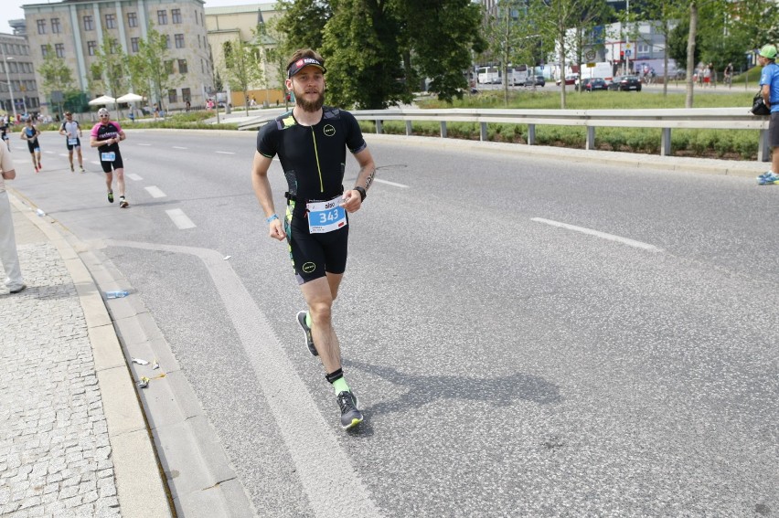 Ironman 5150 Warsaw 2019. Triathloniści rywalizowali na ulicach Warszawy [ZDJĘCIA UCZESTNIKÓW] 