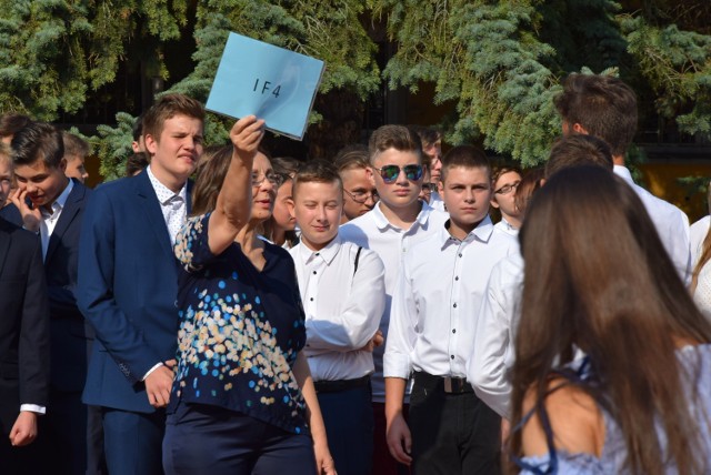 Rozpoczęcie roku szkolnego w IV Liceum Ogólnokształcącym im.C. K. Norwida w Białymstoku