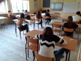 Próbny egzamin ósmoklasisty 2021 w Starachowicach - język obcy. Jak poszło? Zdjęcie, arkusze i odpowiedzi