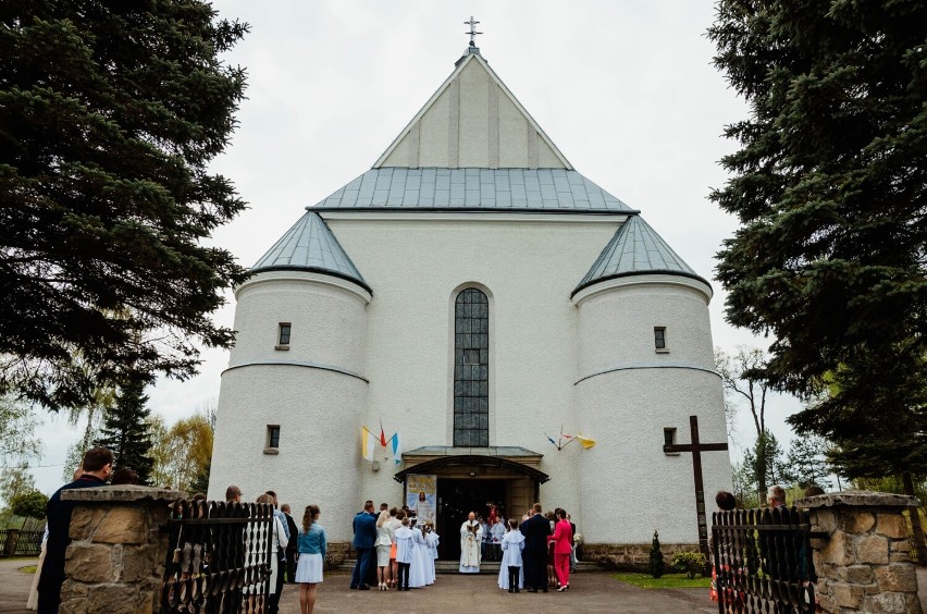 Bączal Dolny. Pierwsza komunia święta, czyli wielki dzień w życiu młodych parafian