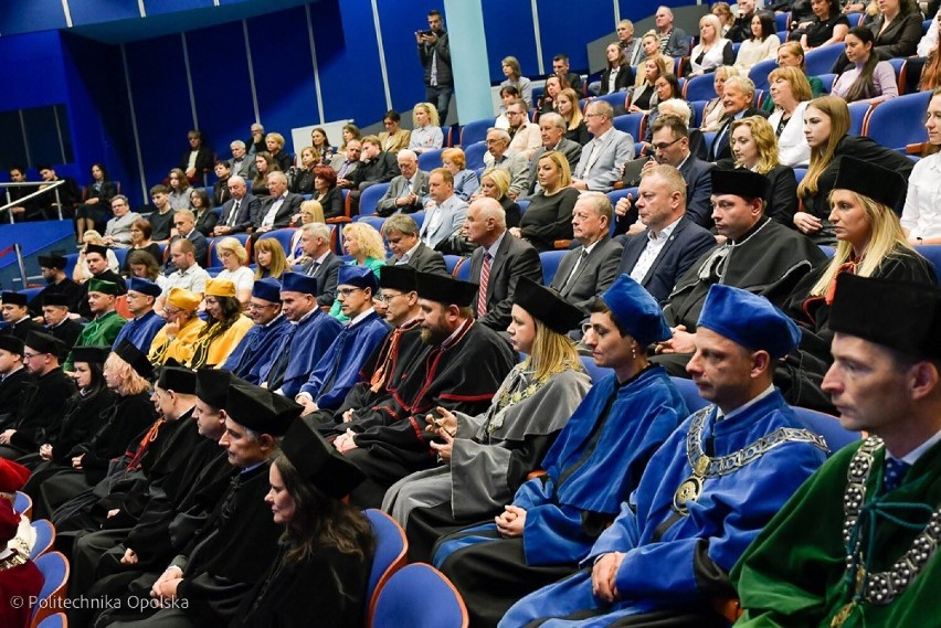 Politechnika Opolska zainaugurowała nowy rok akademicki.