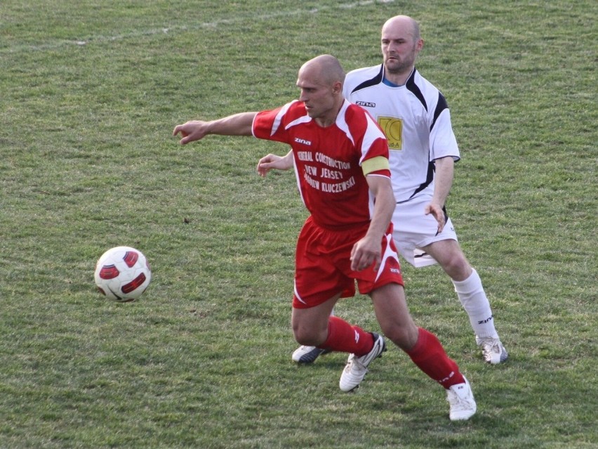 PIŁKARSKIE ARCHIWUM. V liga 2011: Spójnia Osiek - Jordan-Sum Zakliczyn [ZDJĘCIA]