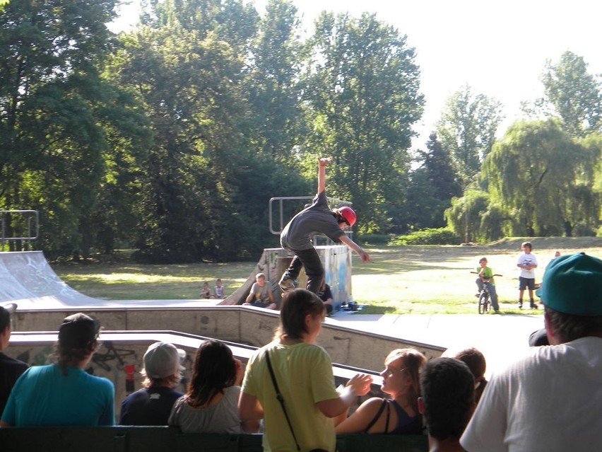 Sosnowiec: Graffiti Skate Jam Sielec 2011 [ZDJĘCIA]. Zobacz co się działo w skateparku