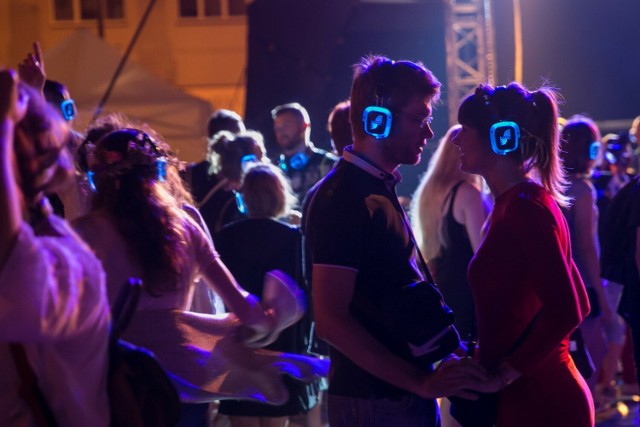 Silent disco w sobotni wieczór w Bunkrze Sztuki