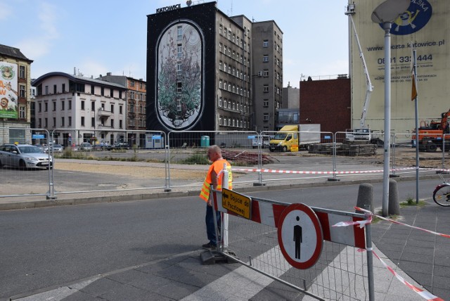 Działka przy ulicy Młyńskiej, na której ma powstać Hotel Mercure Katowice City Center