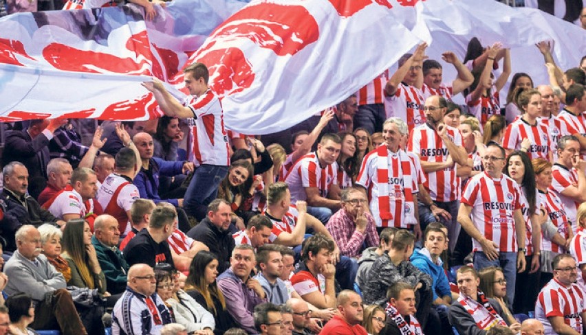 Szlagier w hali Podopromie. Asseco Resovia kontra Skra Bełchatów