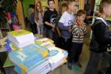 Kraków. Rok szkolny rozpoczęty, ale uczniowie wciąż nie mają podręczników