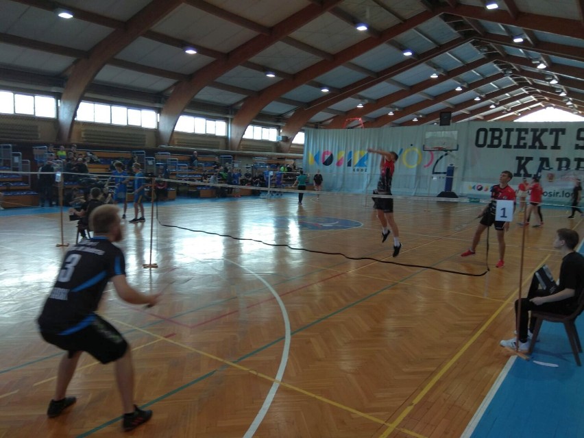 Finał wojewódzki w badmintonie. Trzecie miejsce dla II LO w Wieluniu 