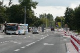 Ulica Jana Pawła II w całości otwarta dla ruchu. Autobusy wracają na dawną trasę