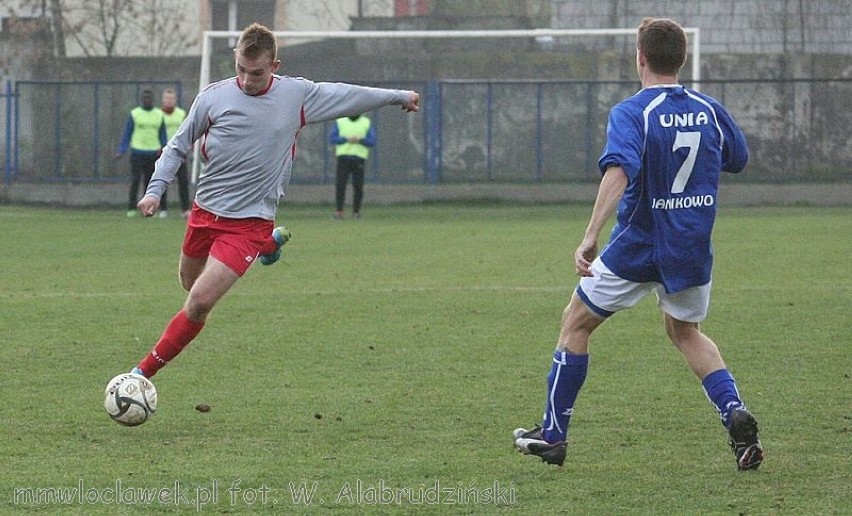 16. kolejka IV ligi kujawsko-pomorskiej Włocłavia - Unia Janikowo 1:1.