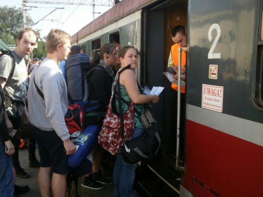 Pierwsze specjalne pociągi do Kostrzyna nad Odrą, na XVII...