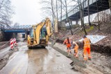 Kraków. Jest porozumienie i remontują ul. Prądnicką pod wiaduktem kolejowym [ZDJĘCIA]