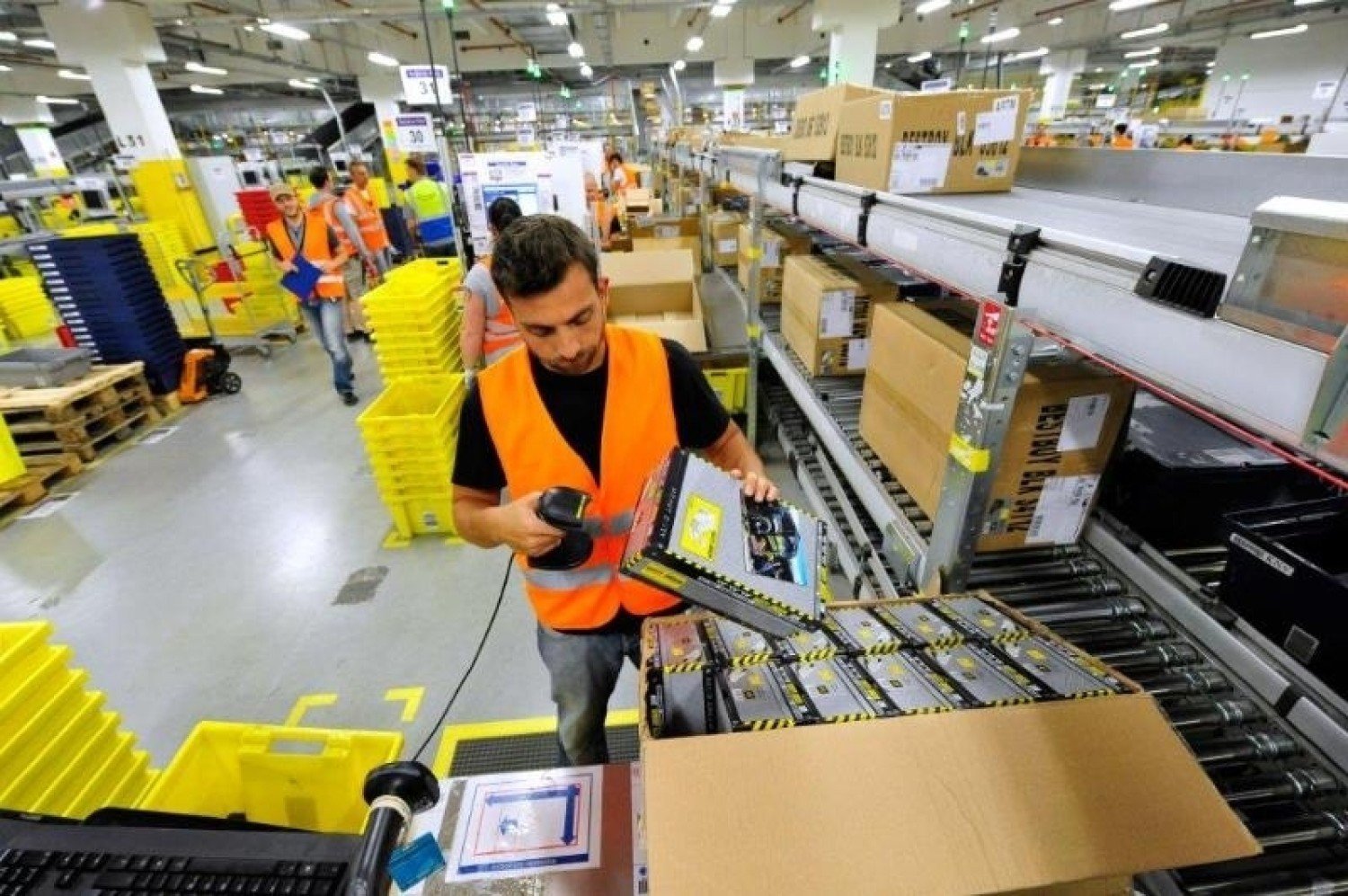 Amazon pod Tuszynem otworzy centrum logistyczne | Łódź Nasze Miasto