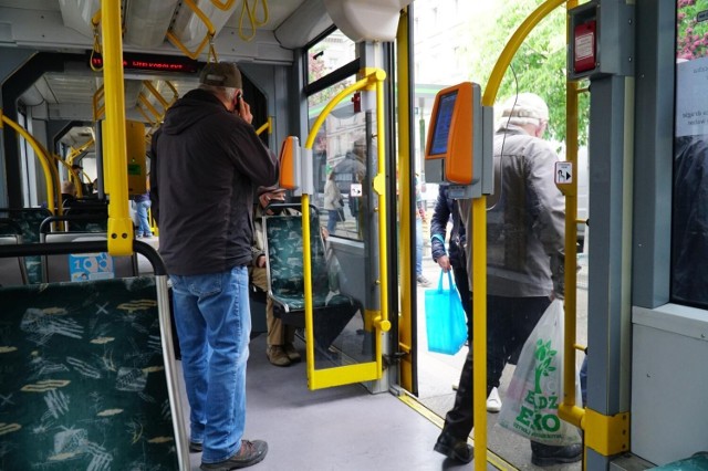 Policjanci ustalili sprawcę ataku na pasażerkę autobusu w Poznaniu.