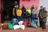 Gmina Kamieńsk: Zbierali kasztany dla leśnych zwierząt