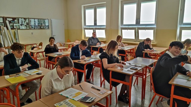 71 osób zdawało matematykę w Powiatowym Zespole Szkół nr 2 w Sieradzu