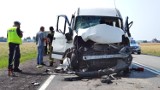 Wypadek w Karlinie na DK91 pod Piotrkowem. Zderzenie busa z ciężarówką i osobówką. Droga była zablokowana - 9.07.2021 - ZDJĘCIA