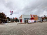 W Brzegu powstaje KFC. Budowa restauracji zbliża się do końca, a nawet poznaliśmy datę otwarcia. Co o tym sądzą mieszkańcy?
