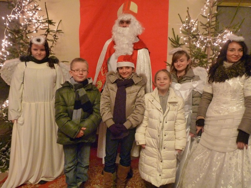 Św. Mikołaj rozdawał prezenty w Kinemie