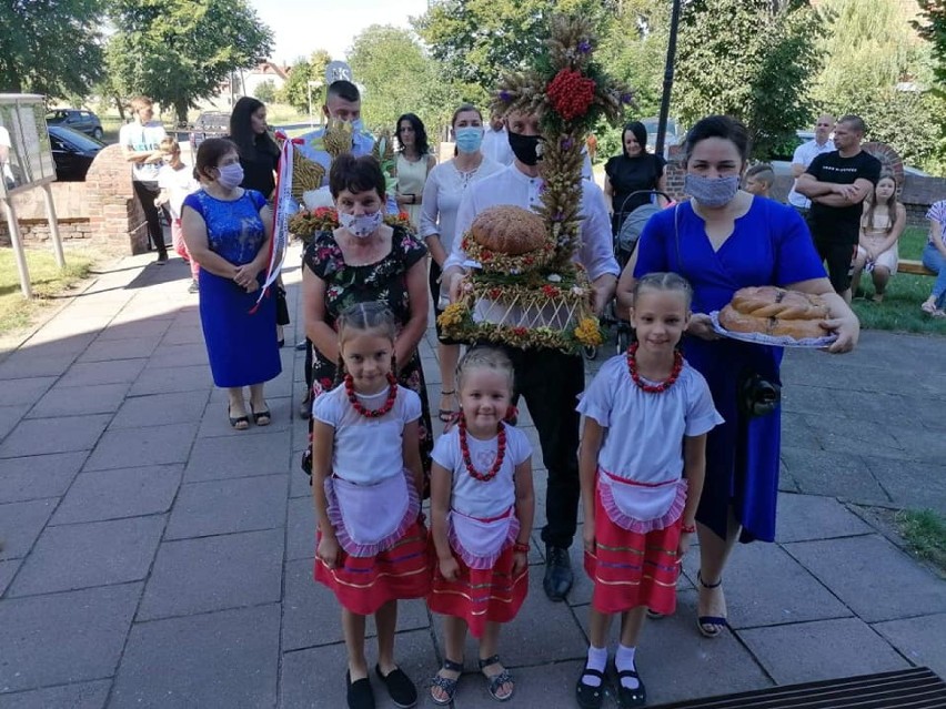 Dożynki w Strzydzewie