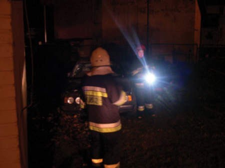 BMW, którym rozjechano stację gazu w Miasteczku Śląskim zabezpieczyła policja.