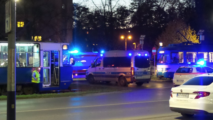 Wypadek w Krakowie. Tramwaj potrącił pieszego