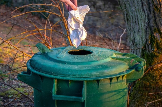 Rosnące koszty wywozu śmieci wzbudzają emocje wśród mieszkańców gminy