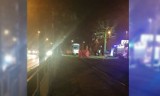 Śmiertelny wypadek na Szwoleżerów w Szczecinie. Służby pracują na miejscu. To tragiczny finał nocnego wyścigu ulicami?