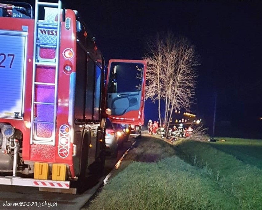 Tragedia w Lędzinach. W wypadku zginął 19-latek. Prokuratura prowadzi śledztwo [NOWE FAKTY]