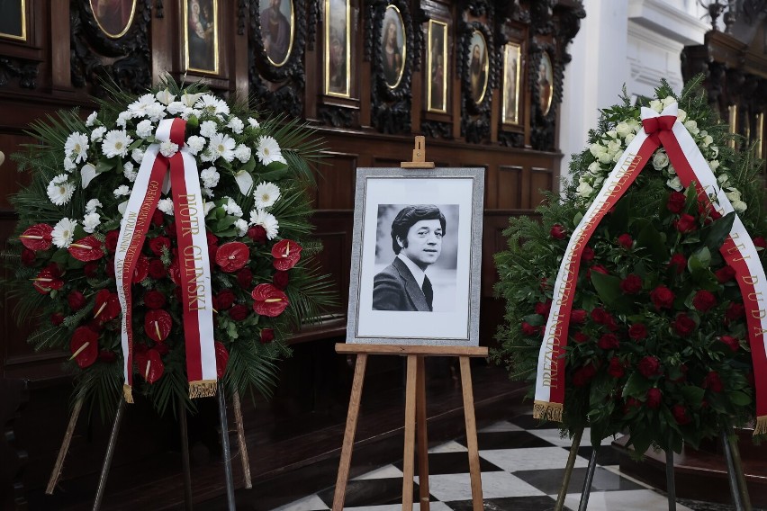 Pogrzeb Jerzego Połomskiego. Artysta spoczął w Alei Zasłużonych na Cmentarzu Powązkowskim w Warszawie