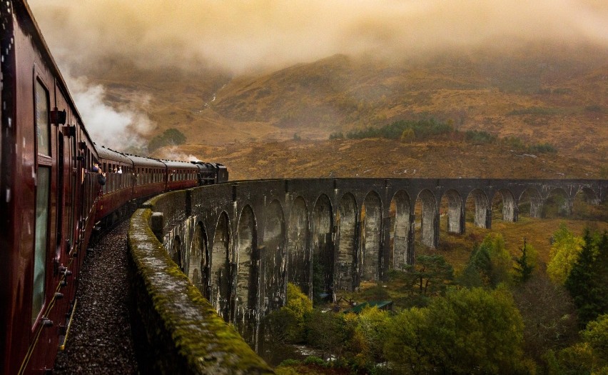 Ten most kolejowy zainspirował autorkę serii powieści o...