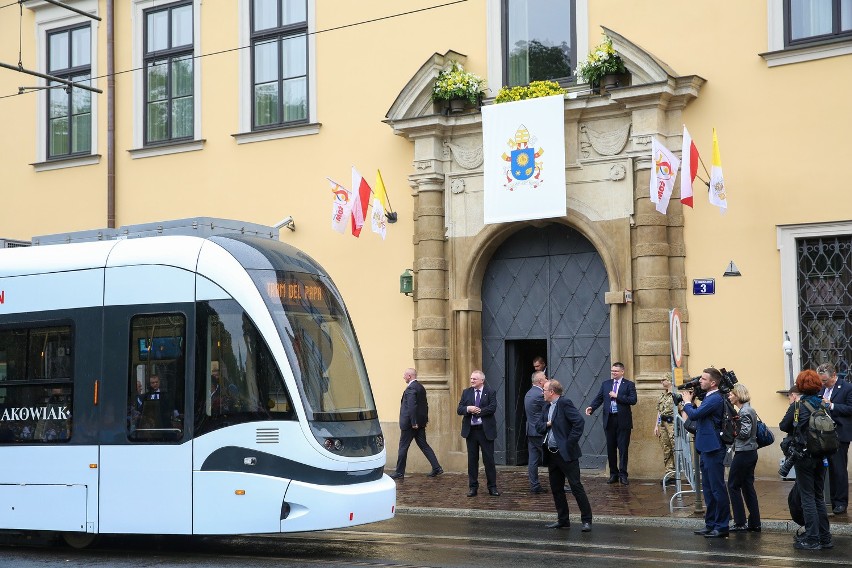 ŚDM. Tram del Papa - Franciszek jechał na Błonia krakowiakiem [ZDJĘCIA]