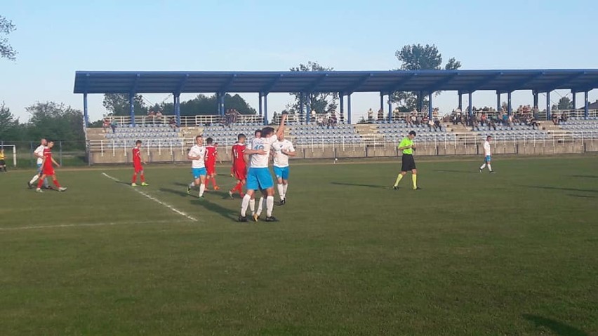 MKS Myszków - Piast II Gliwice 7:1. Efektowne zwycięstwo myszkowian w czwartej lidze [ZDJĘCIA, FILM]