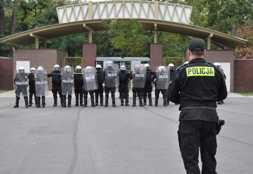 Policja w Kaliszu ćwiczyła interwencje w sytuacji zbiorowego...