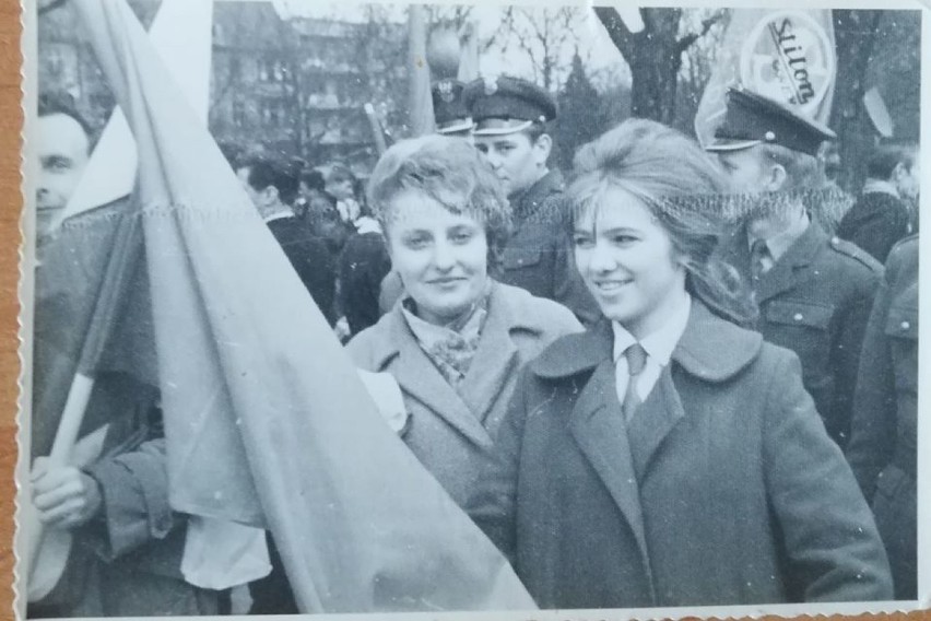 Pochód w Gorzowie z okazji 1 maja w latach 60.