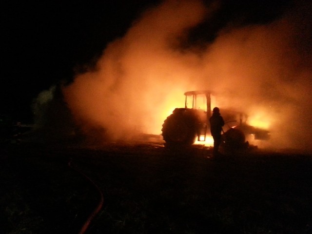 Pożar ciągnika w Karsach