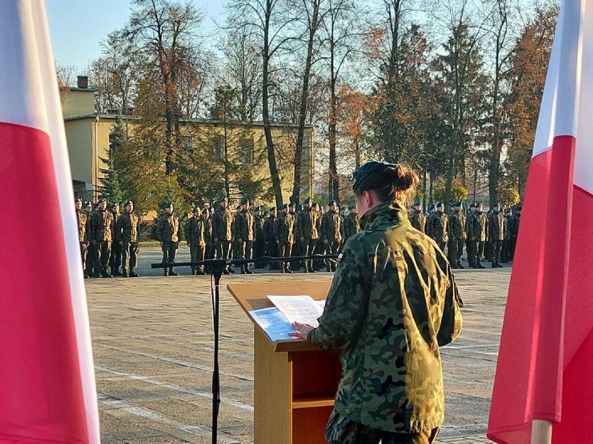 W Sieradzu trwa szkolenie Dobrowolnej Zasadniczej Służby...