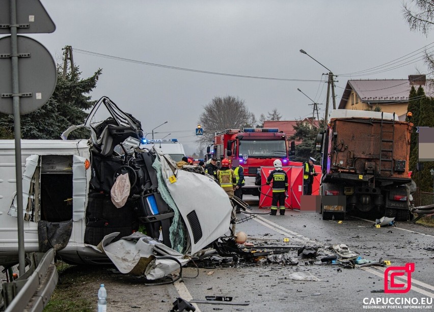 Policja szuka świadków wypadku na DK75 w Czchowie z...
