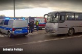 Kierowca szkolnego autobusu sparaliżował ruch w Świebodzinie. Miał zawał