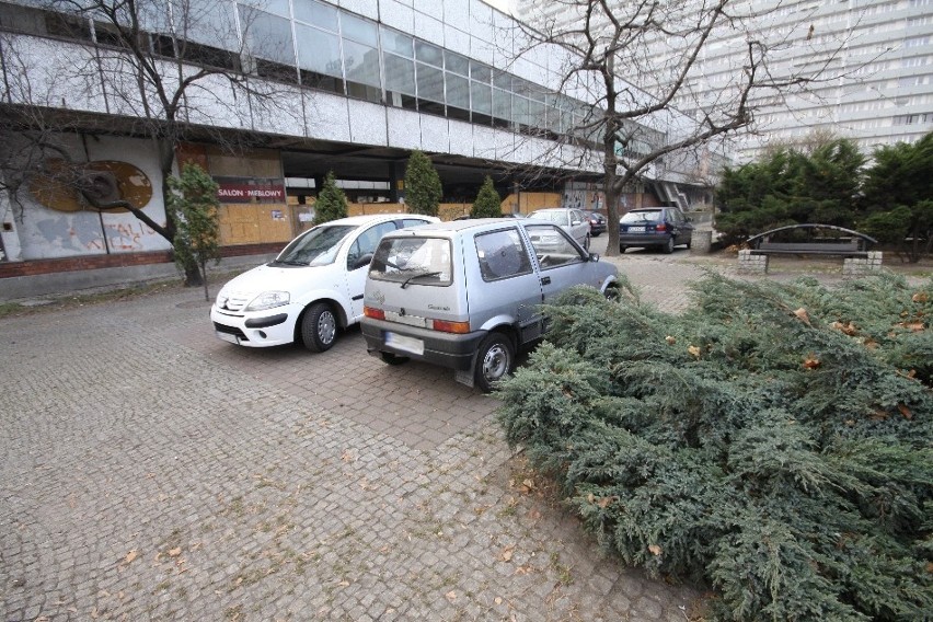 Parking w miejscu Pałacu Ślubów. Czy tak ma wyglądać centrum Katowic?