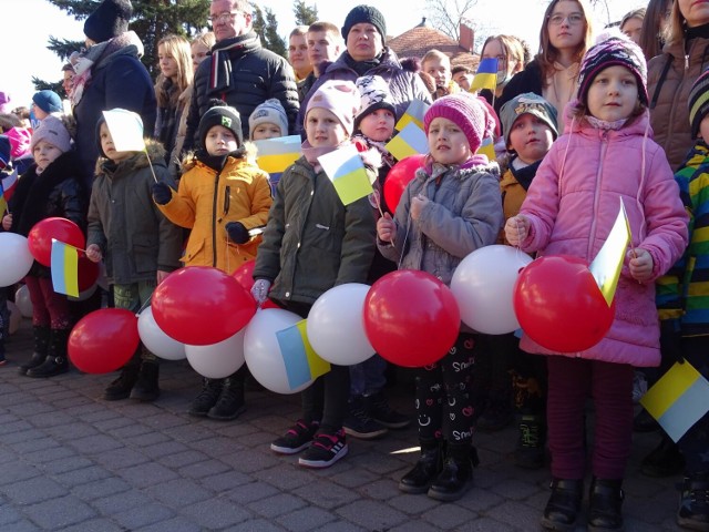 Marsz solidarności w Chełmnie zorganizowany przez dyrektorów ZS nr 2 i SP4 w Chełmnie