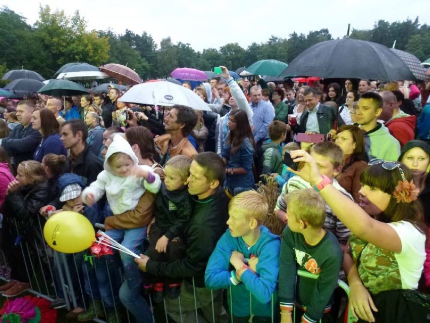 Dożynki w Śremie - koncert zespołu "Piękni i młodzi" 31...