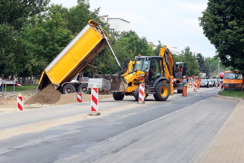 Remont Racławickich zmieni sposób przejazdu przez rondo Honorowych Krwiodawców