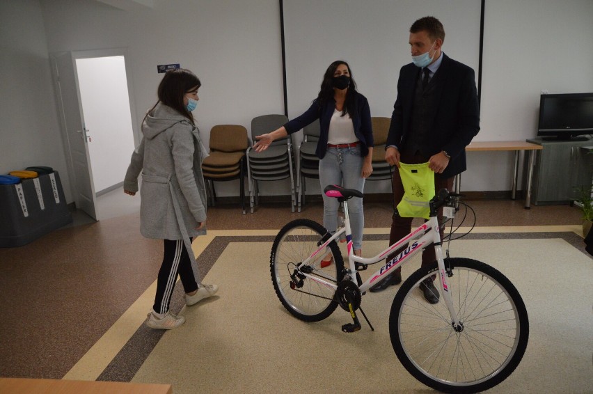 Hania z Bytowa dostała rower w ramach akcji „Dziennika Bałtyckiego” pod hasłem „Rowerem po zdrowie”
