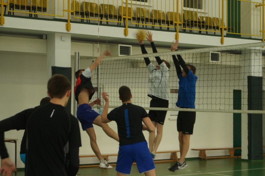 Turniej siatkówki w ramach Ferii z OSiR Inowrocław [zdjęcia]